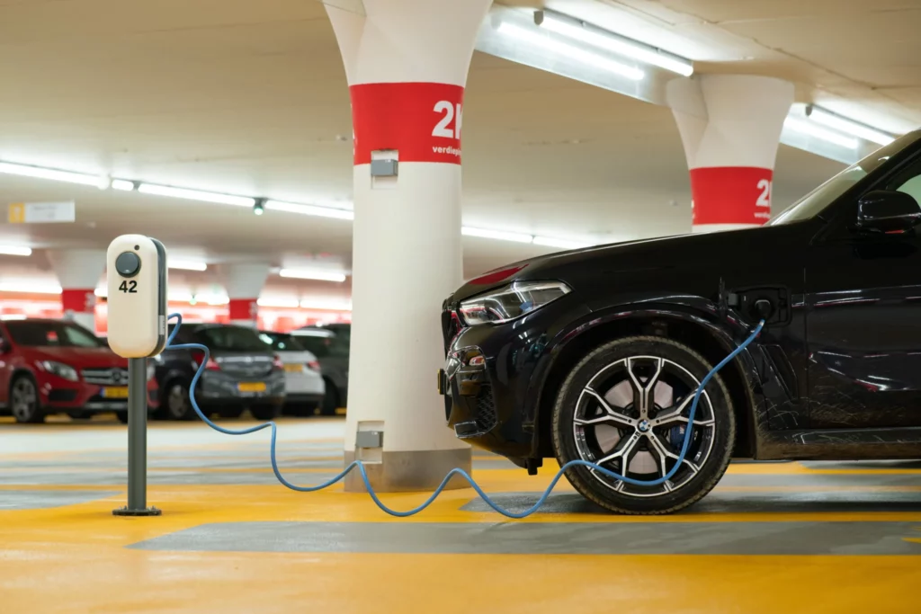 borne de recharge électrique véhicule